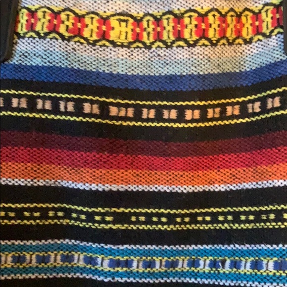 Patterned Weekender Bag - Picture 5 of 5